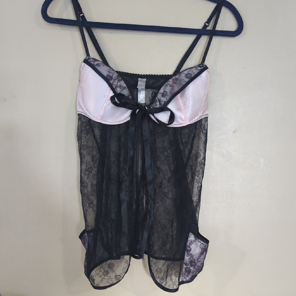 Victoria's Secret Lingerie Pink Over Black Lace  34D